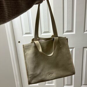 NWT Margot New York Beige Tote Bag